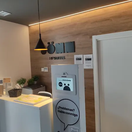 Somn Hipsuites 3* زاروتز