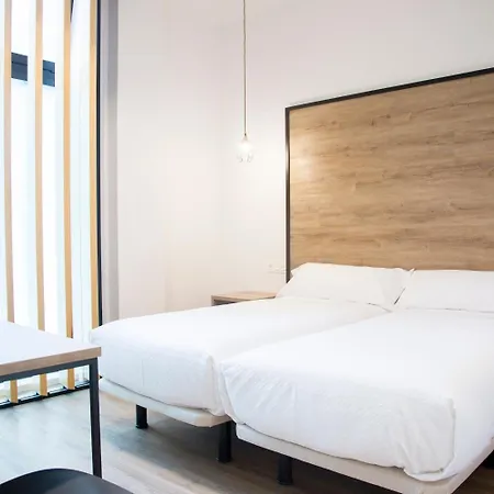 Somn Hipsuites Πανσιόν Zarautz