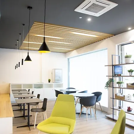 Somn Hipsuites Guest house