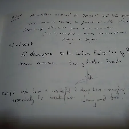 Somn Hipsuites 3* زاروتز