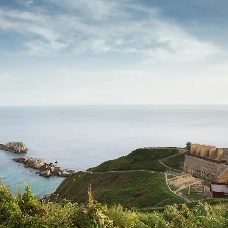 Πανσιόν Somn Hipsuites 3*