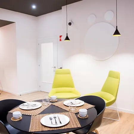 Somn Hipsuites Πανσιόν Zarautz